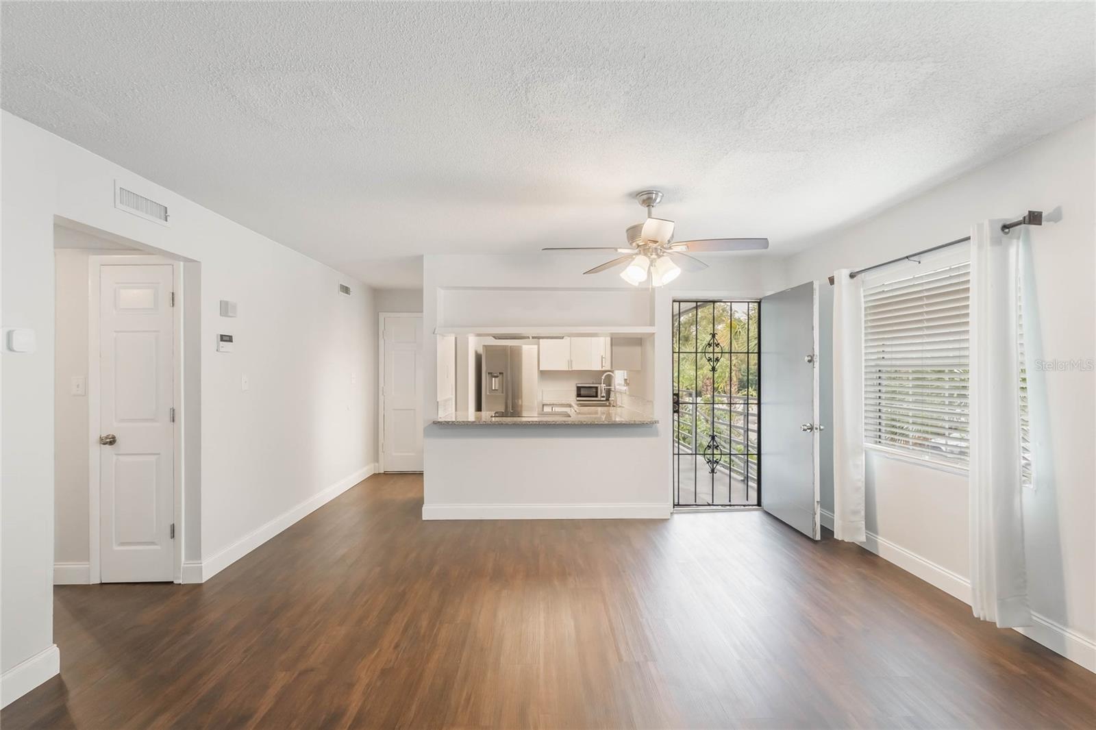 1000 S SEMORAN BLVD #814