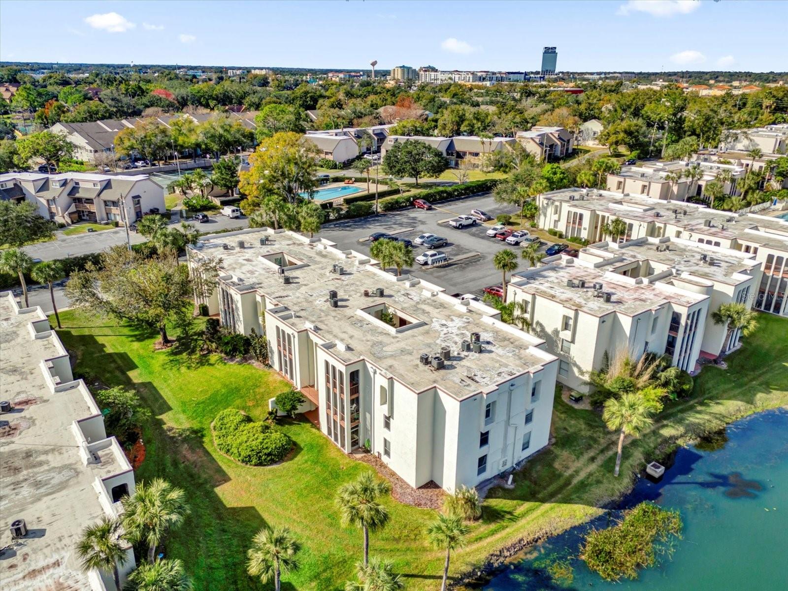 526 ORANGE DR #37