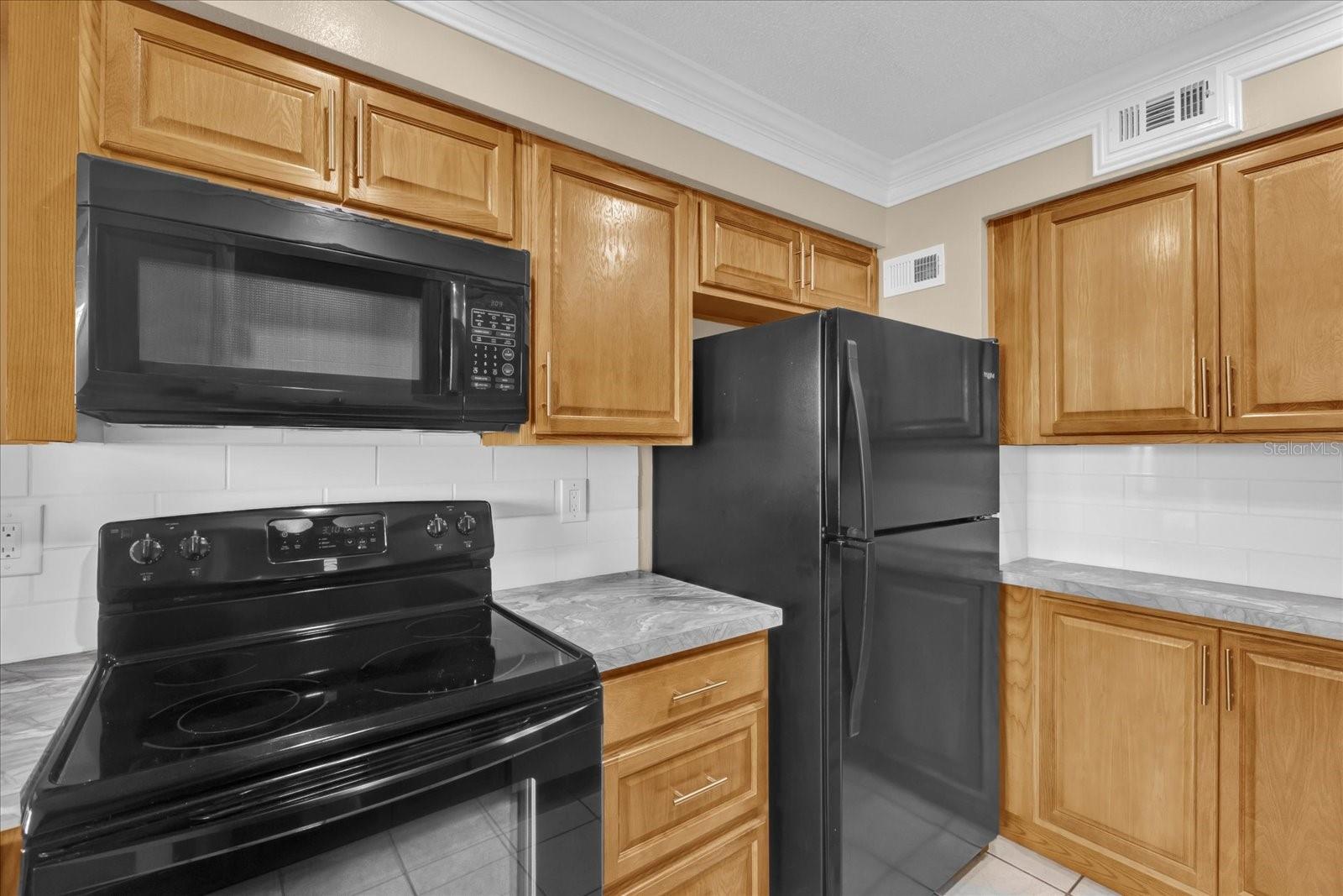 526 ORANGE DR #37