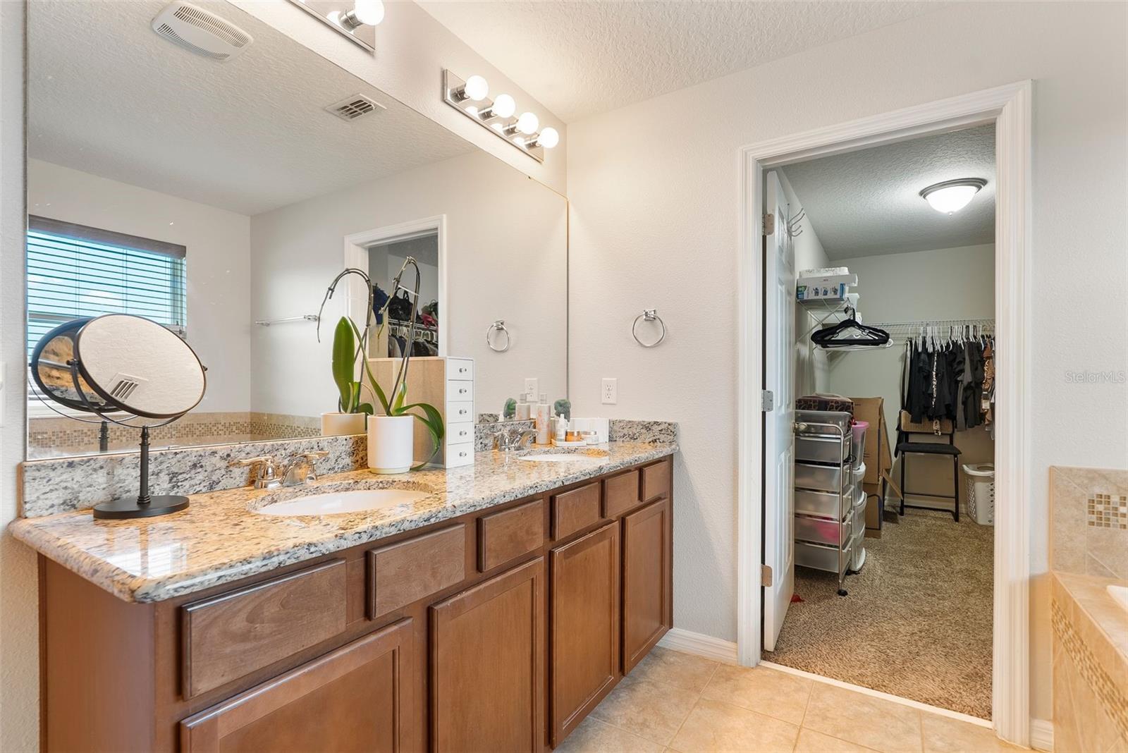 660 EGRET PLACE DR