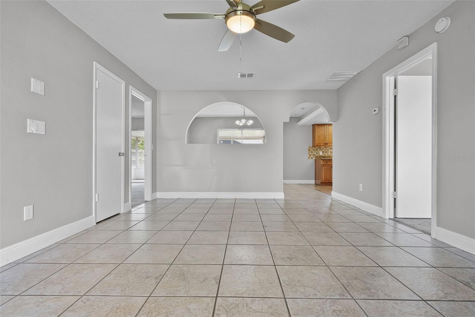 123 TUXPAN LN