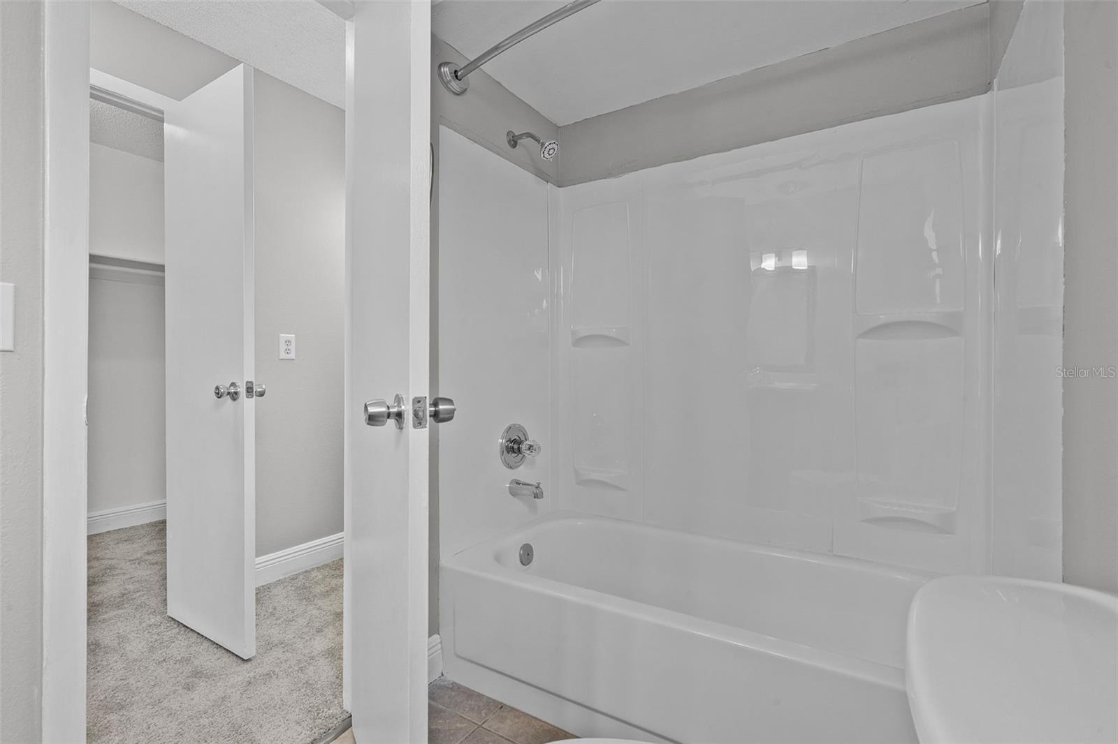 123 TUXPAN LN