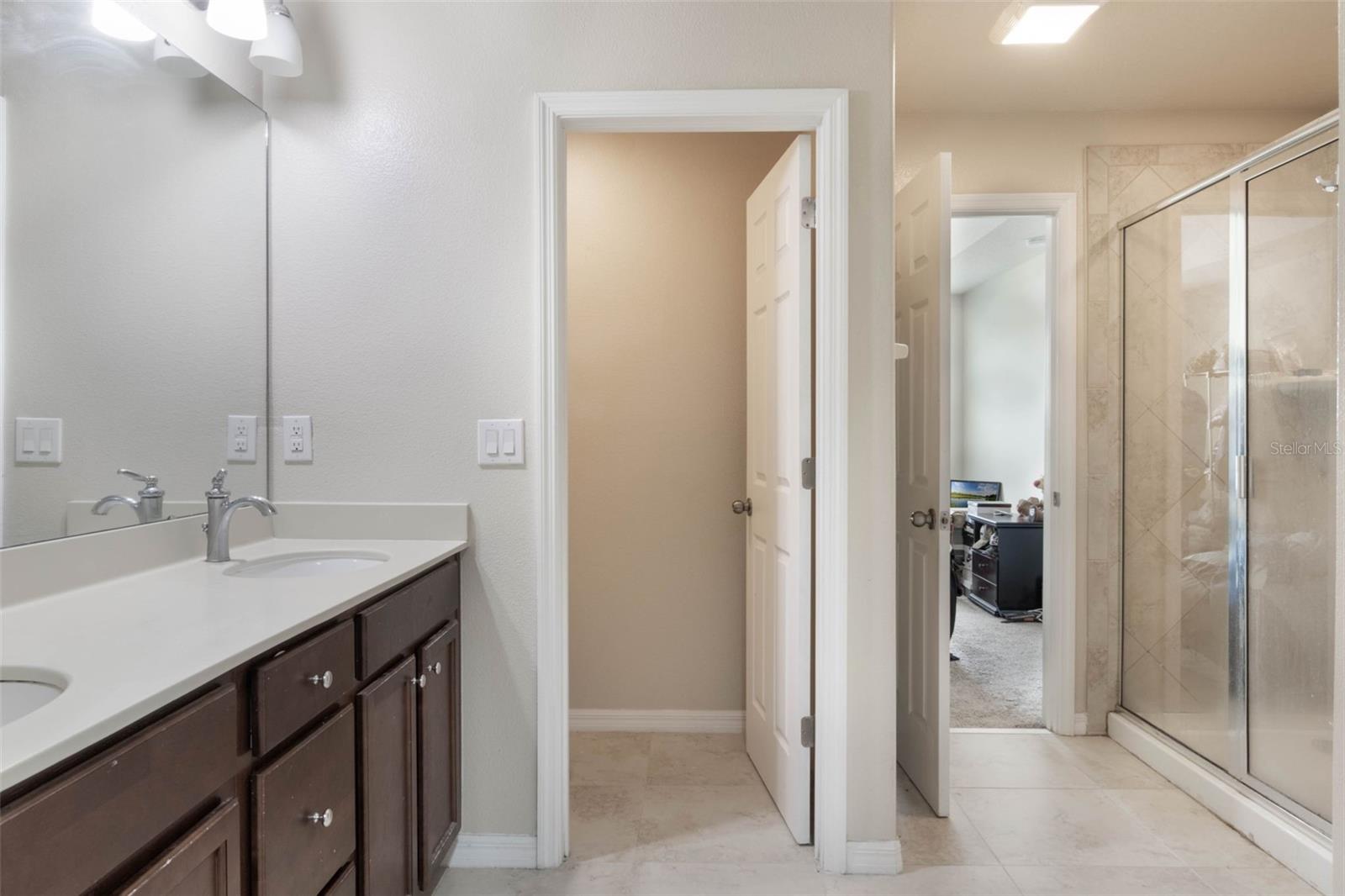 2696 GIARDINO LOOP