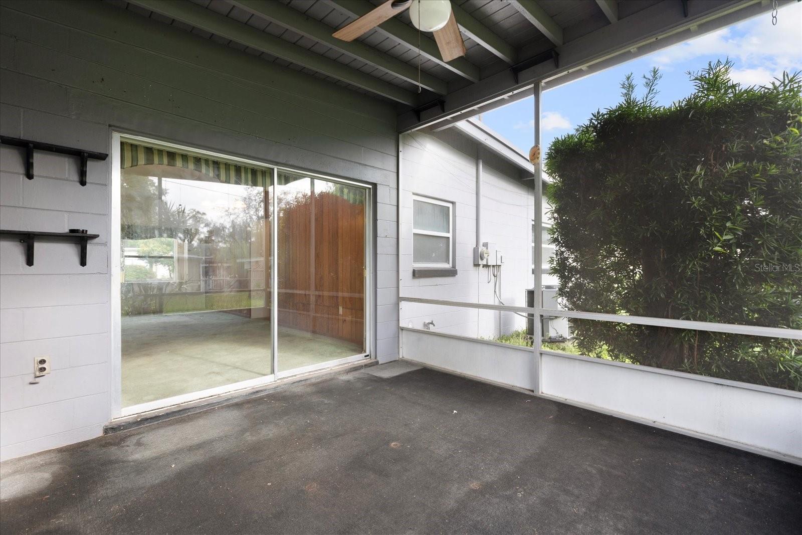 137 W LAUREN CT