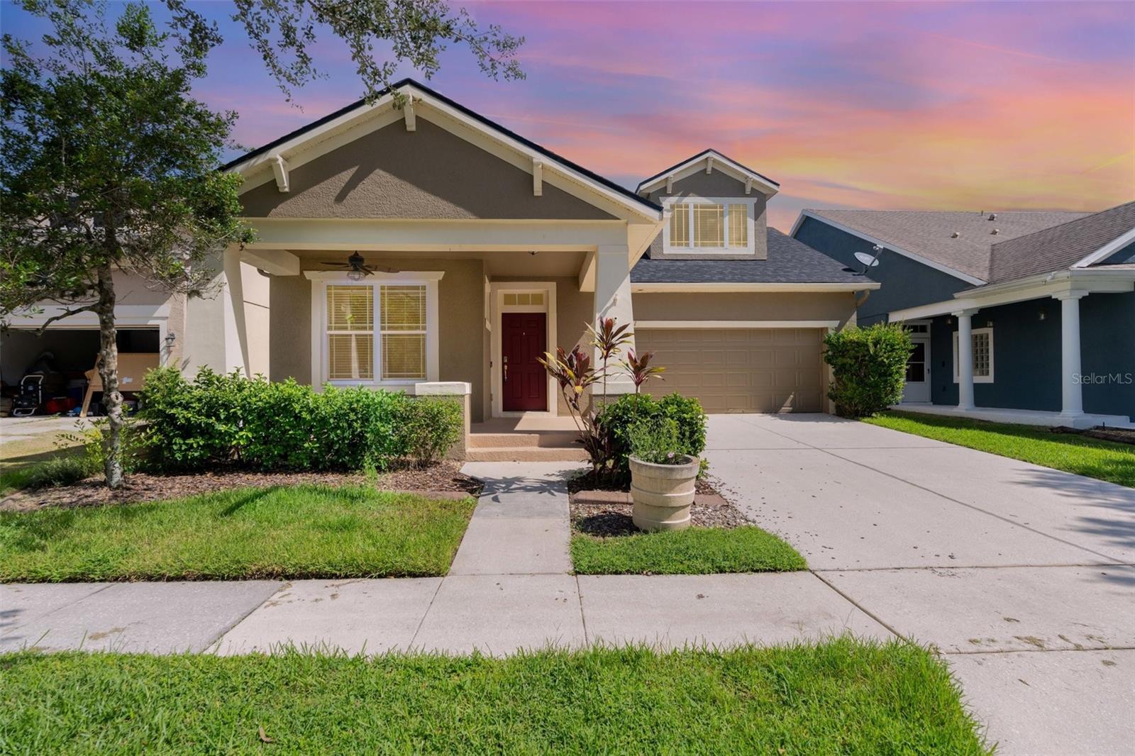 1721 SAFFRON PLUM LN