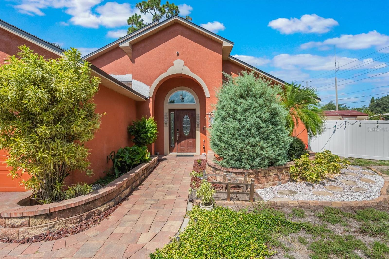 640 VALENCIA PLACE CIR
