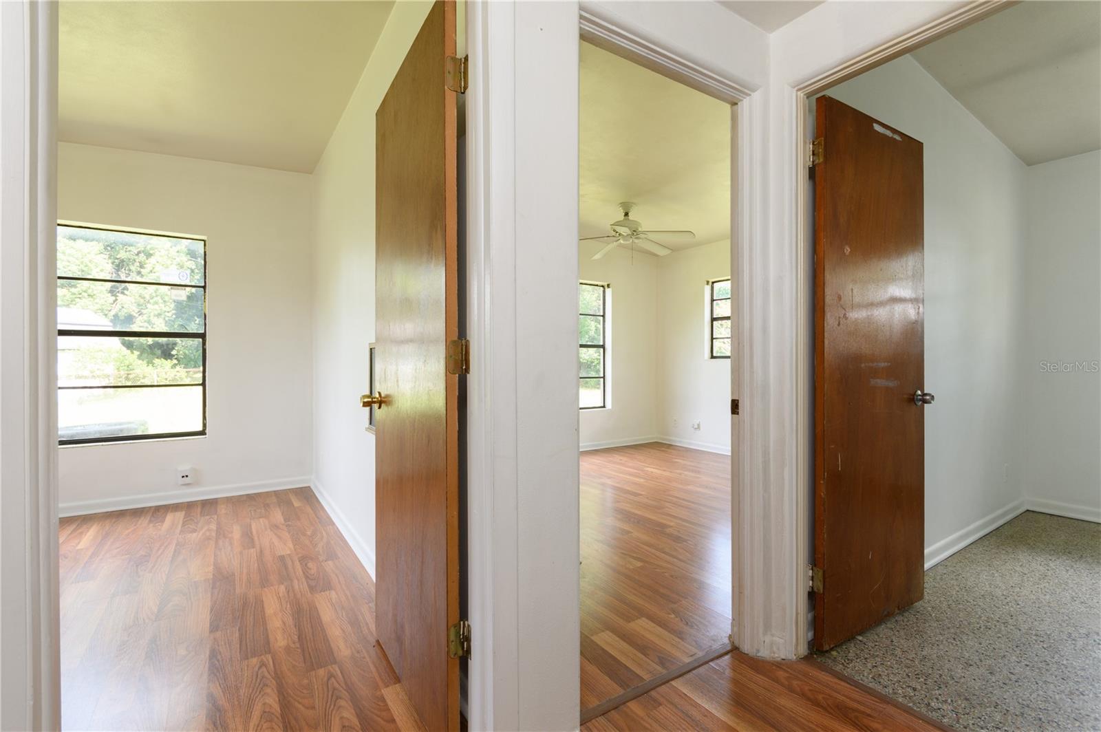 118 W WOODLAND DR