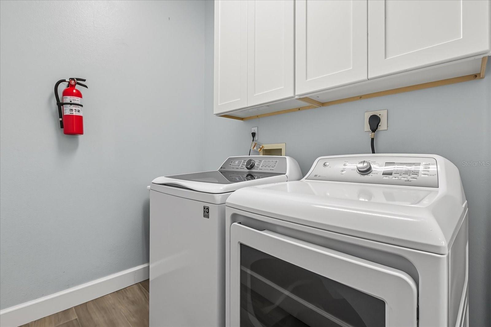 6894 HIDDEN GLADE PL