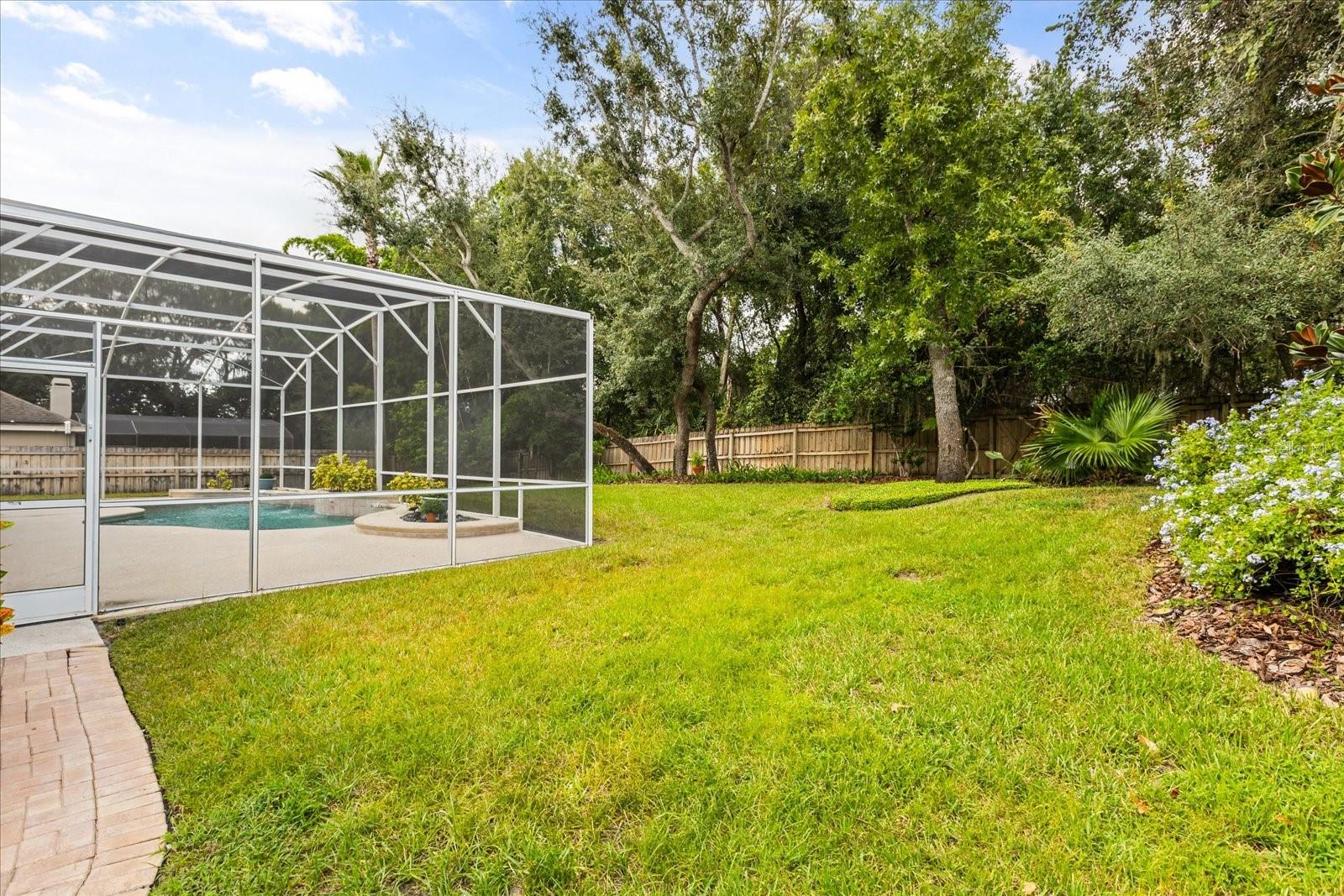 6894 HIDDEN GLADE PL