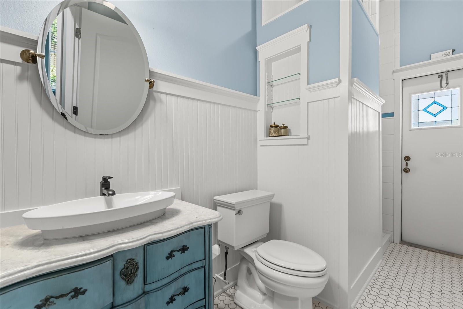 6894 HIDDEN GLADE PL