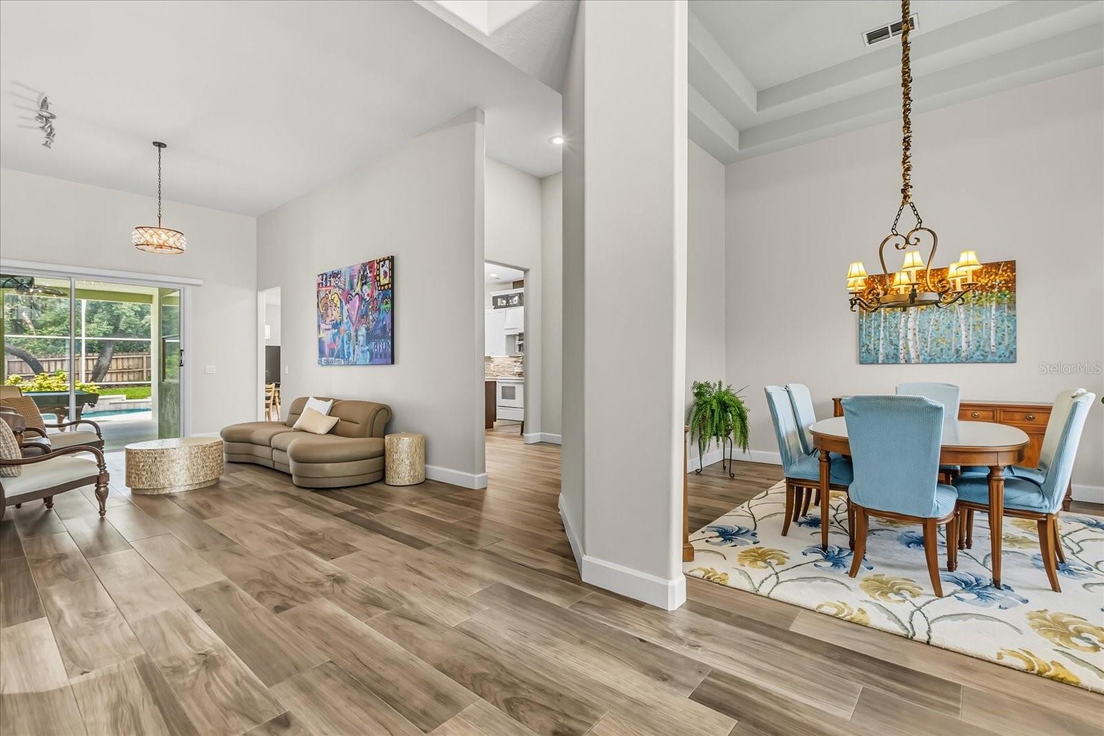 6894 HIDDEN GLADE PL