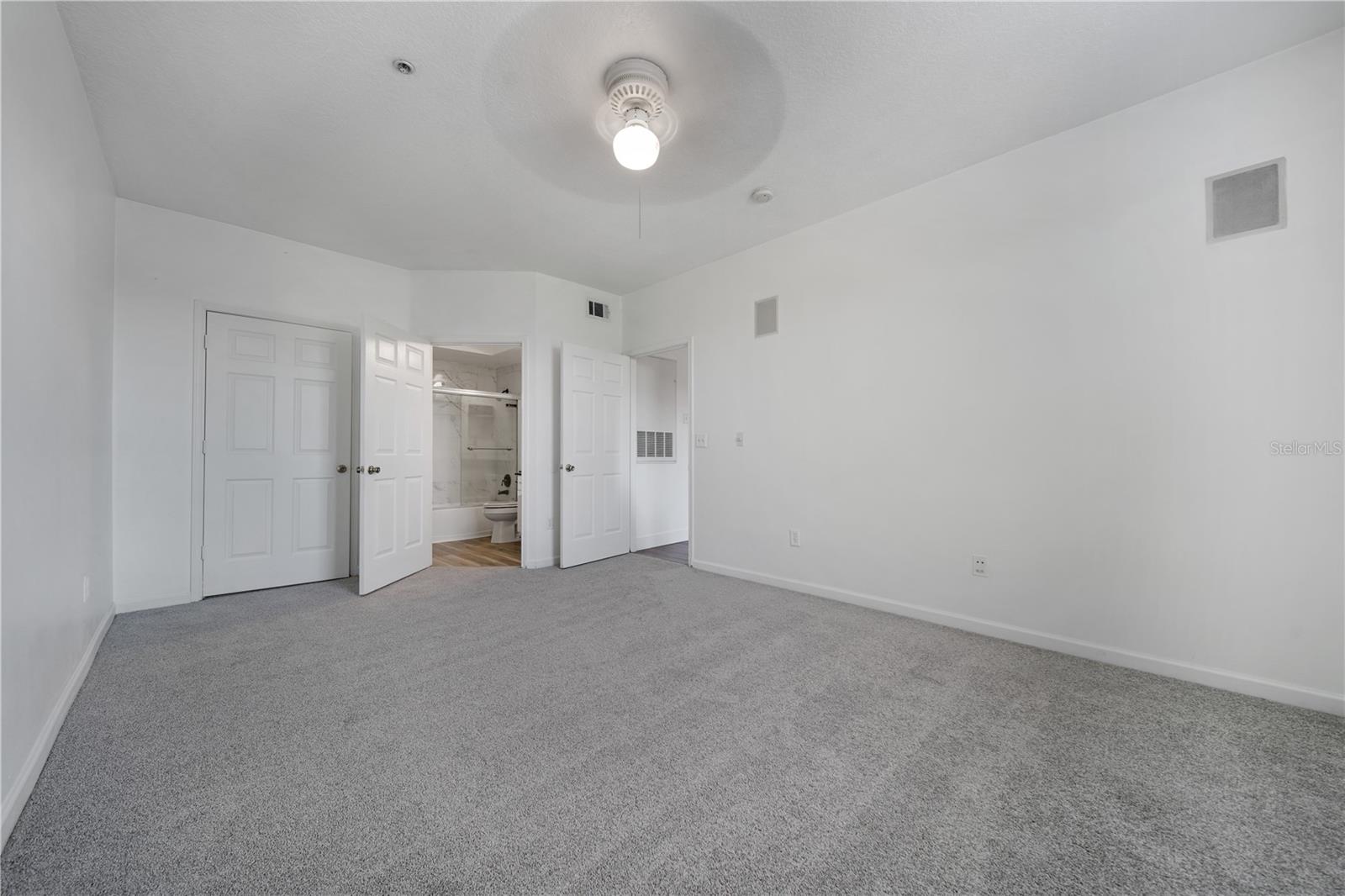 14205 FALLS CHURCH DR #2005