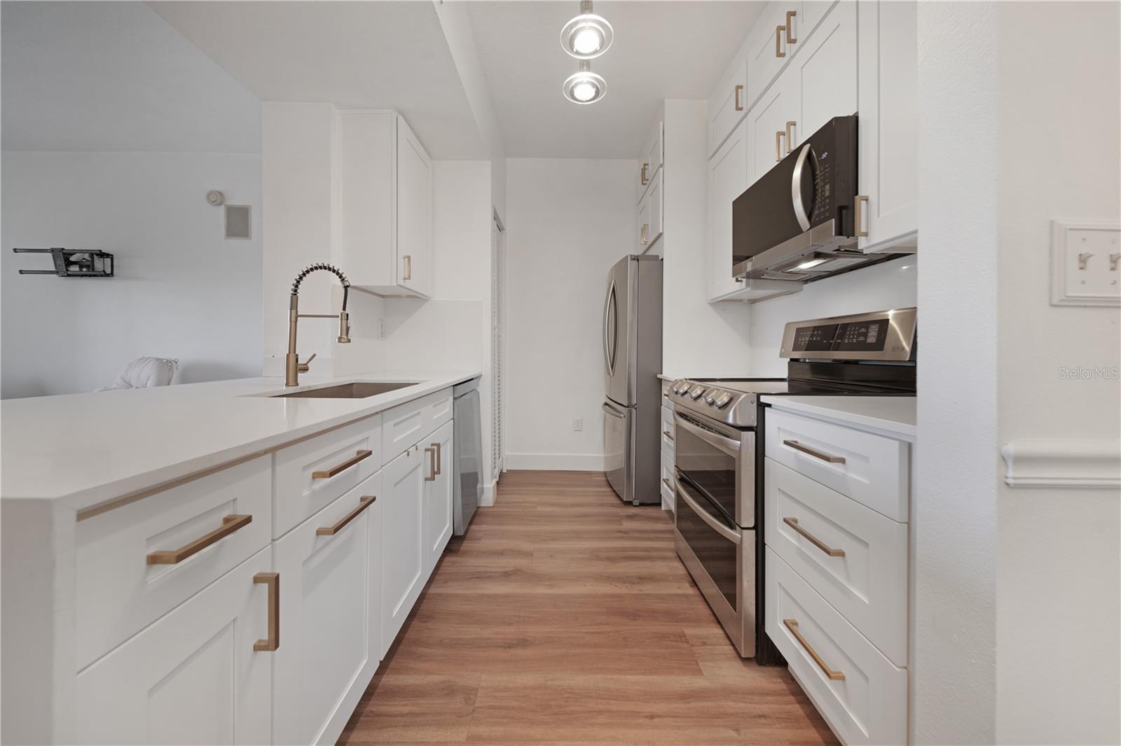 14205 FALLS CHURCH DR #2005