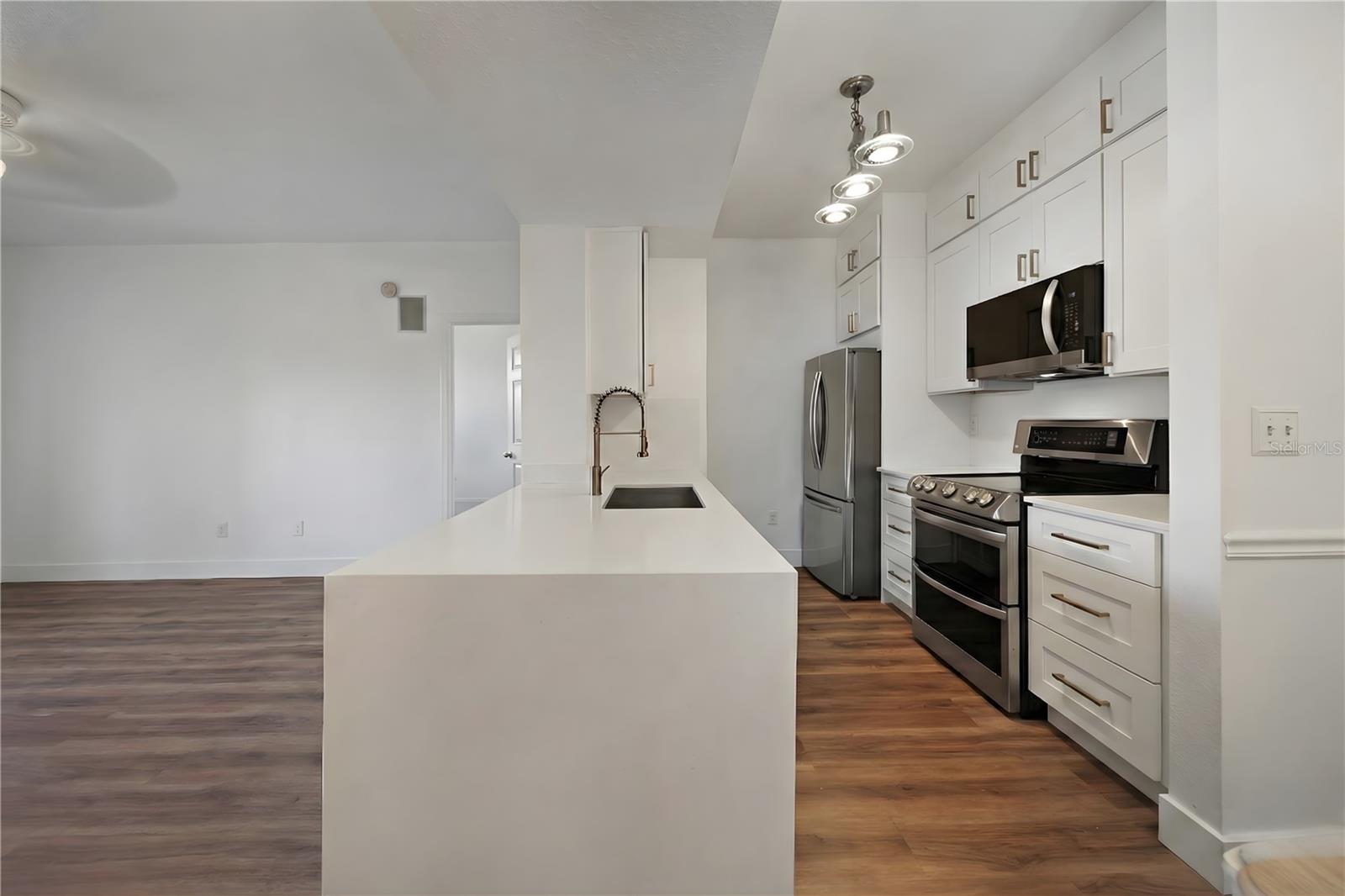 14205 FALLS CHURCH DR #2005