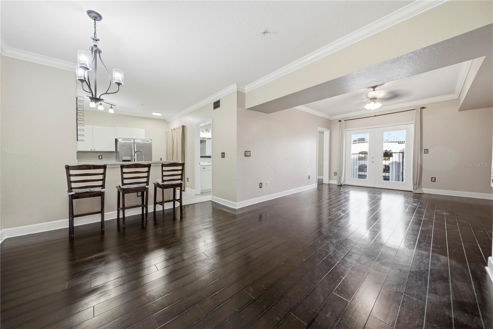 204 E SOUTH ST #6052