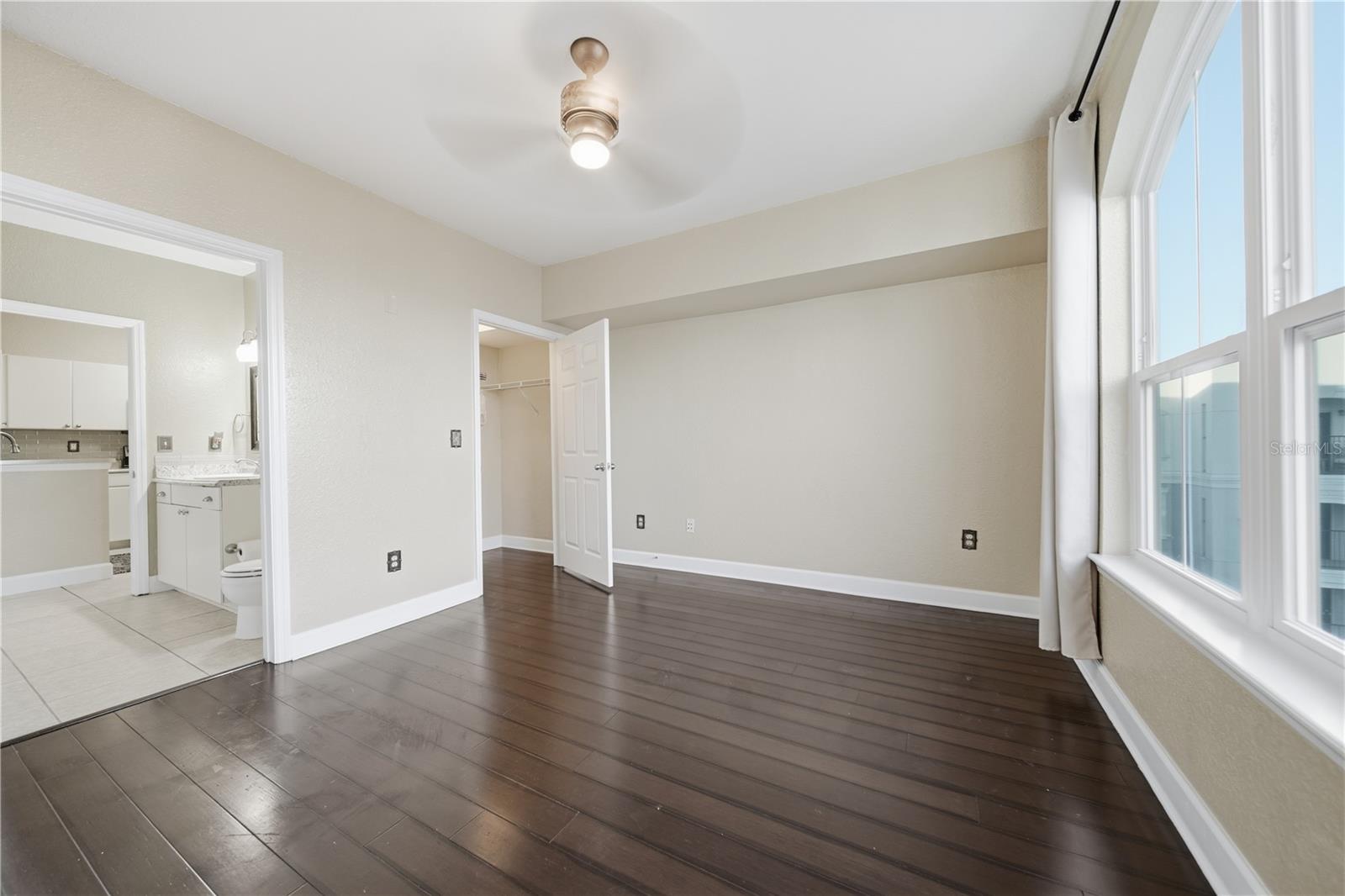 204 E SOUTH ST #6052