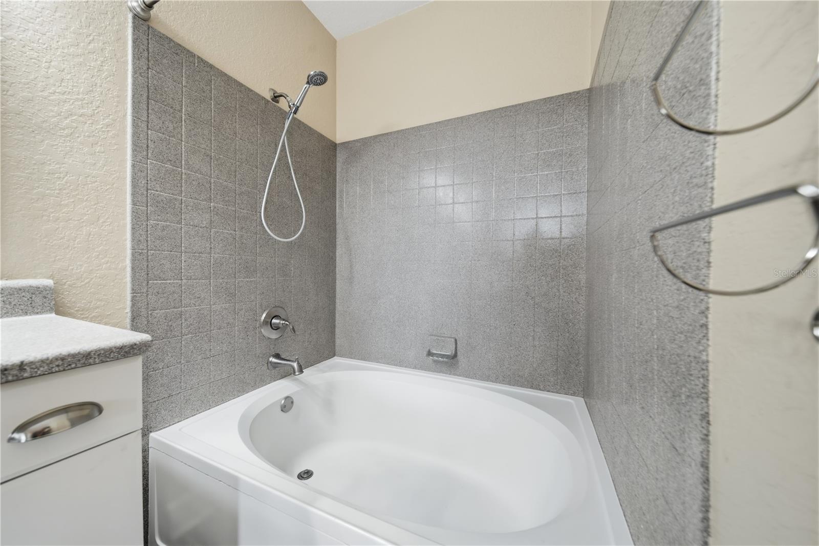 204 E SOUTH ST #6052