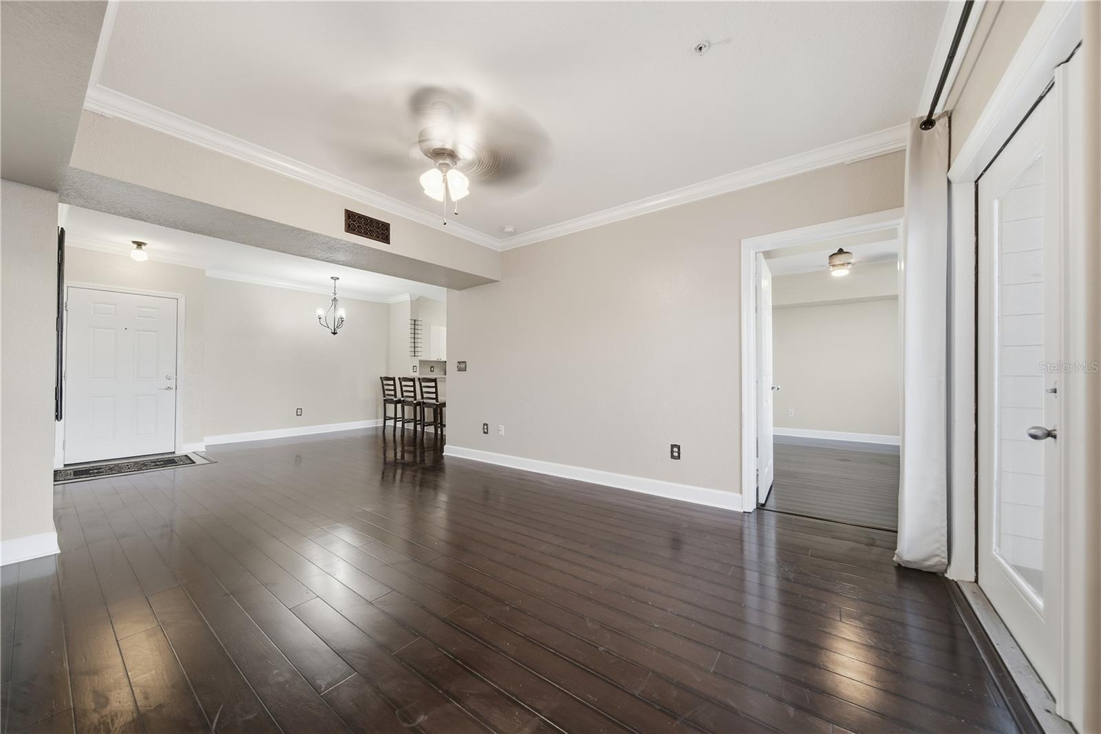 204 E SOUTH ST #6052