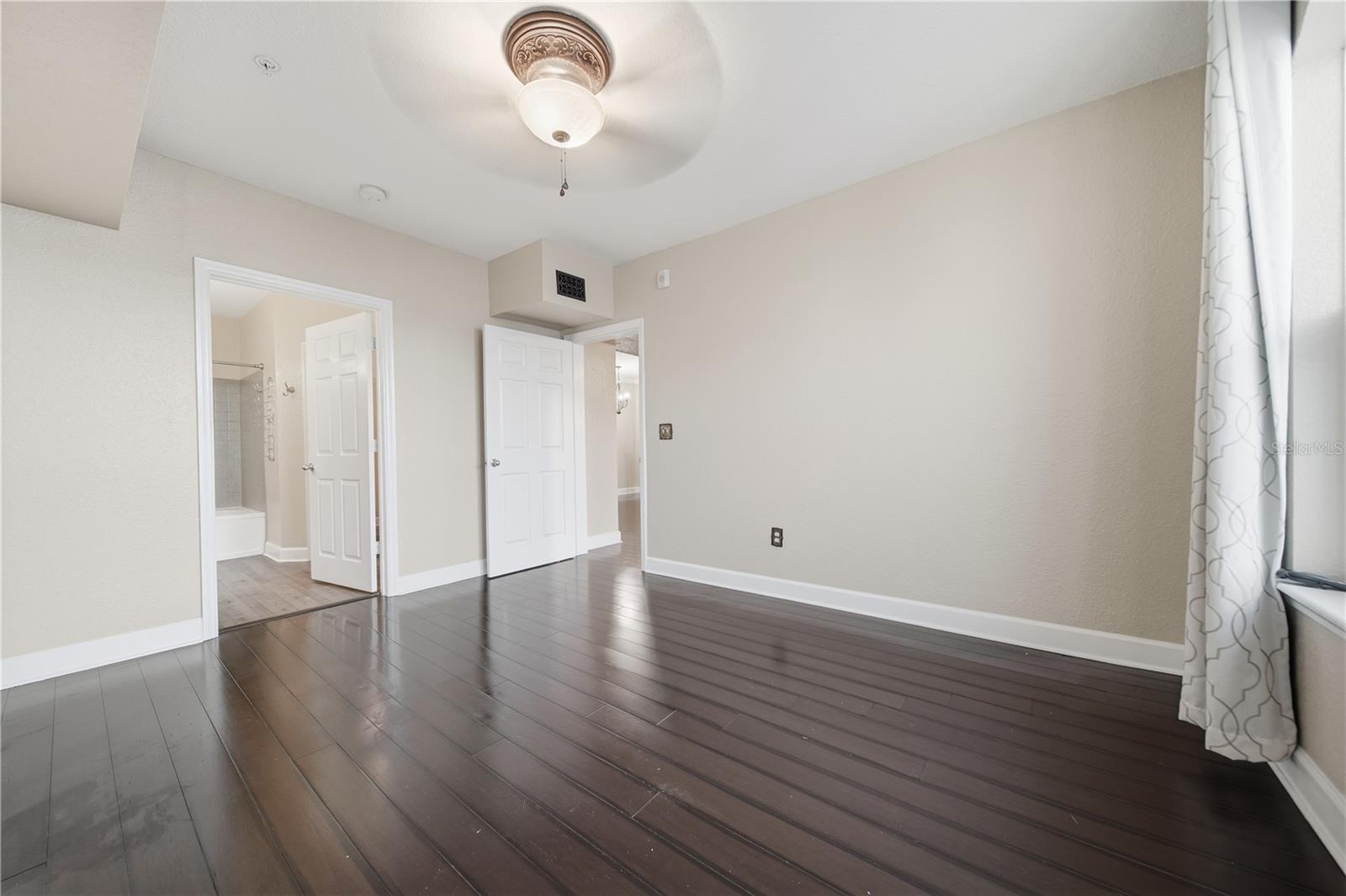 204 E SOUTH ST #6052