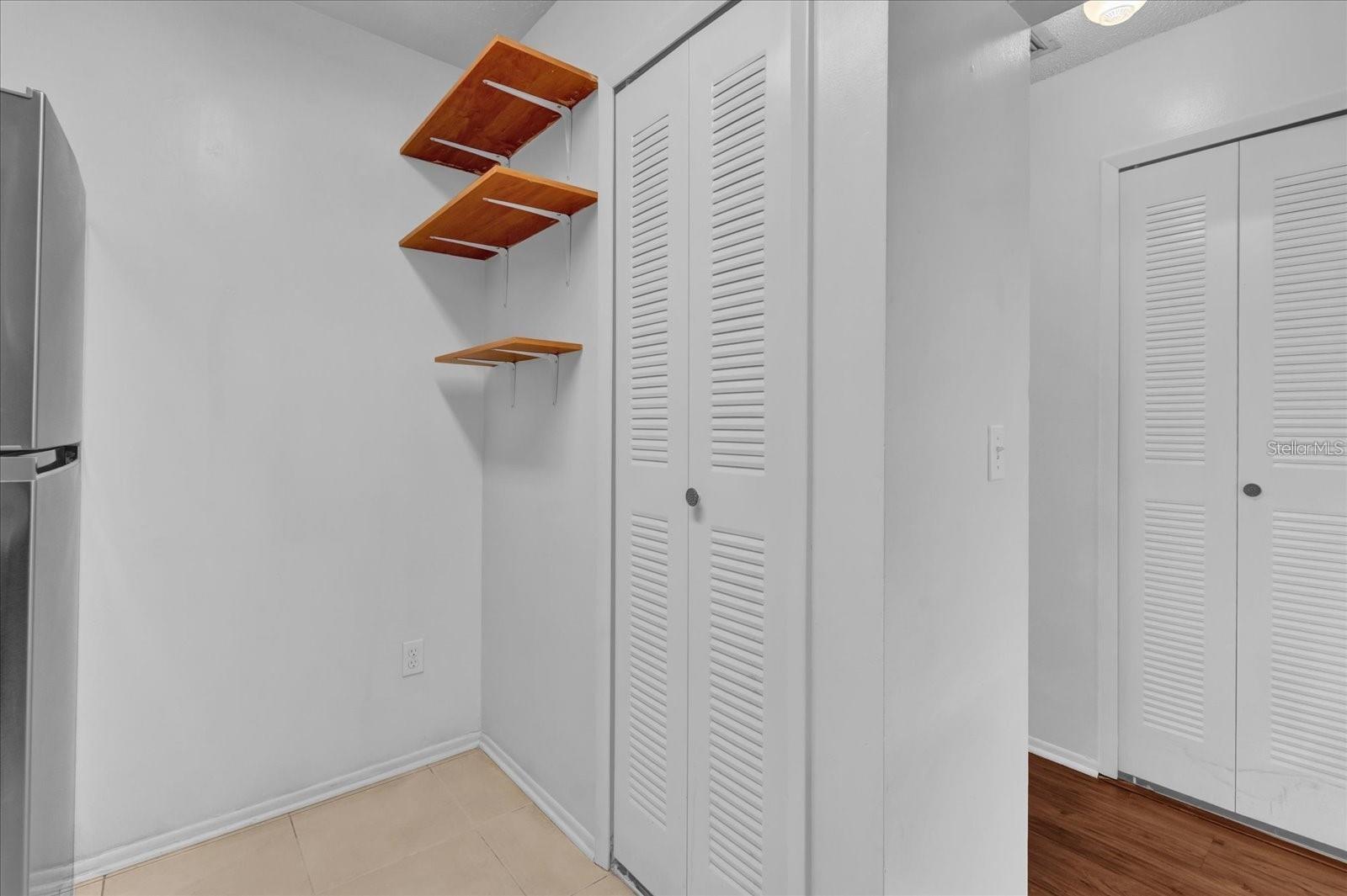 705 NORTHLAKE DR #705