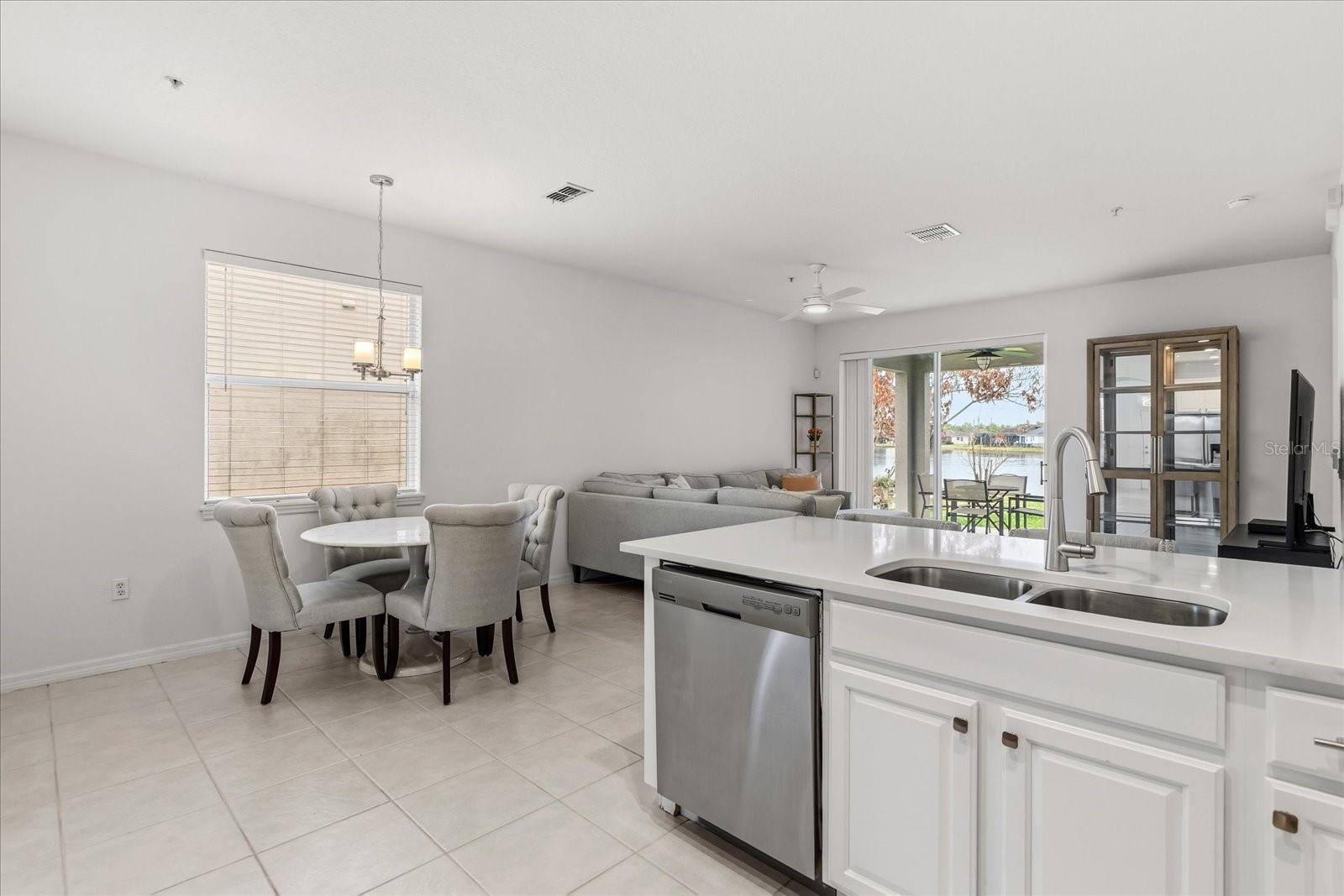 10518 EASTPARK WOODS DR