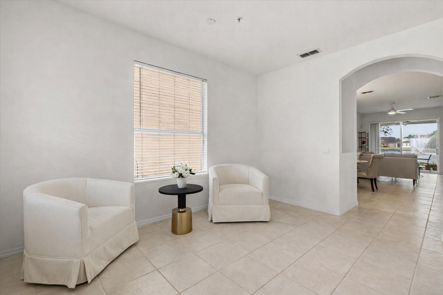 10518 EASTPARK WOODS DR