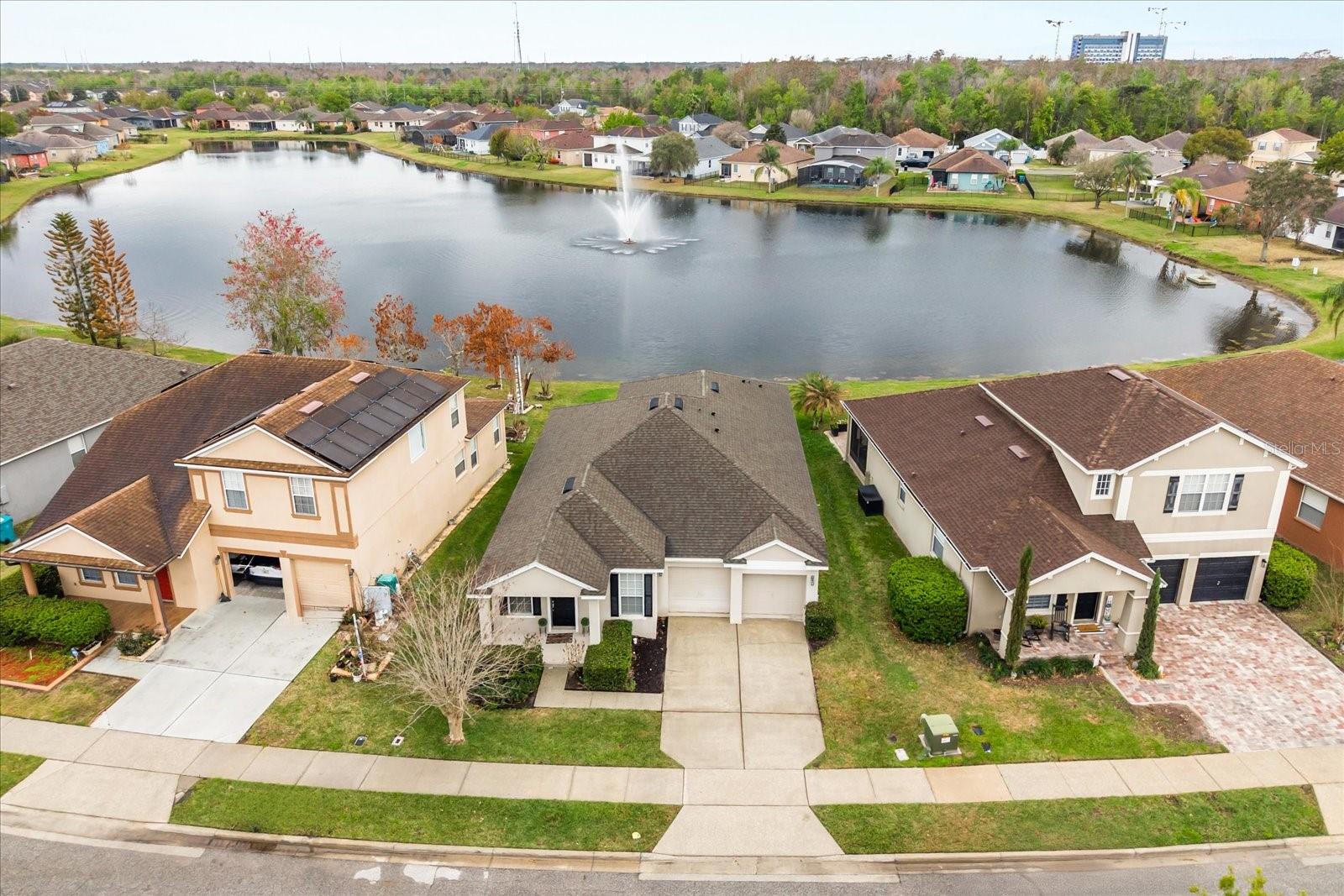 10518 EASTPARK WOODS DR