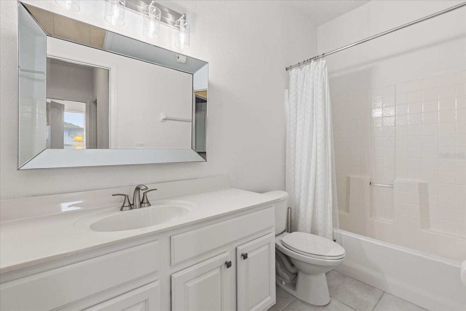 10518 EASTPARK WOODS DR