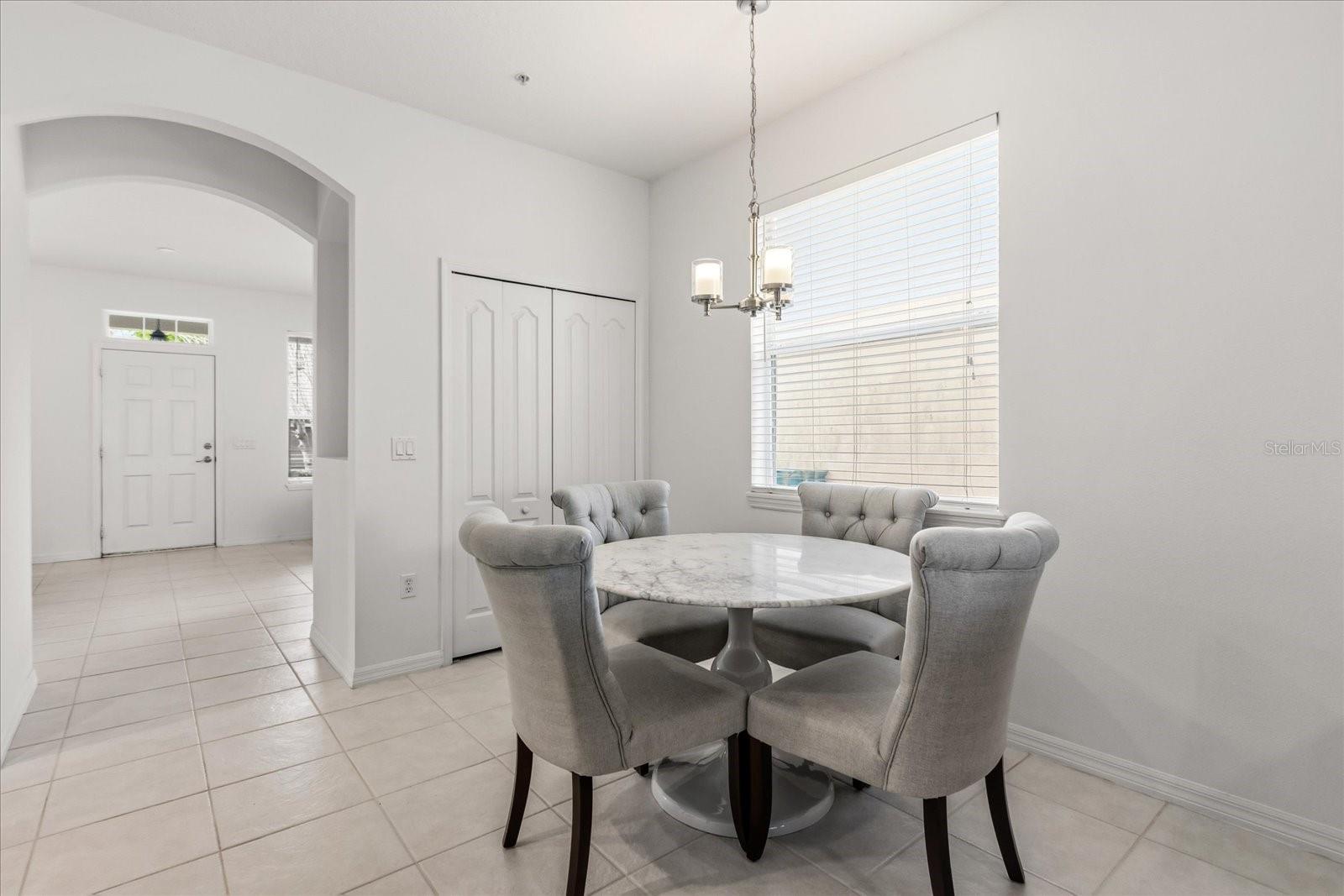 10518 EASTPARK WOODS DR