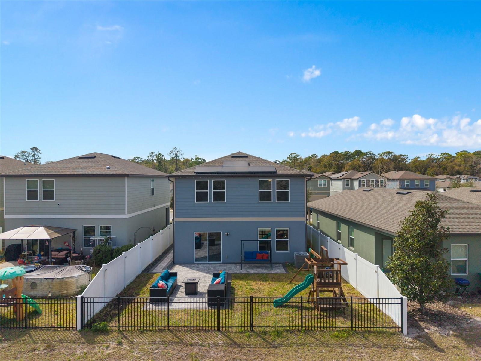 2336 LITCHFIELD LOOP