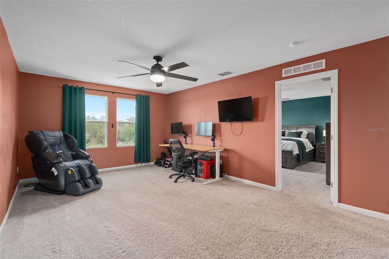 2336 LITCHFIELD LOOP