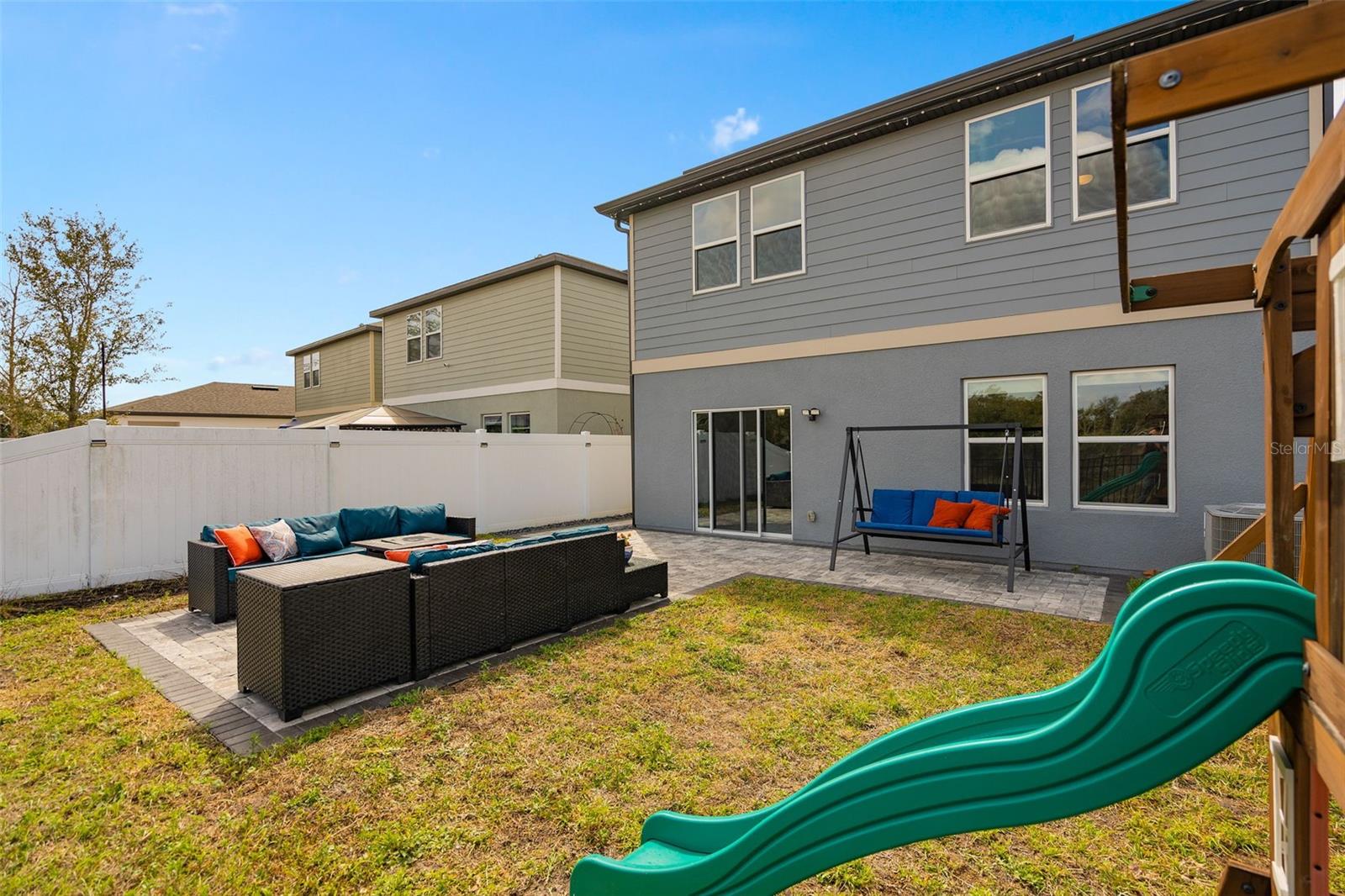 2336 LITCHFIELD LOOP