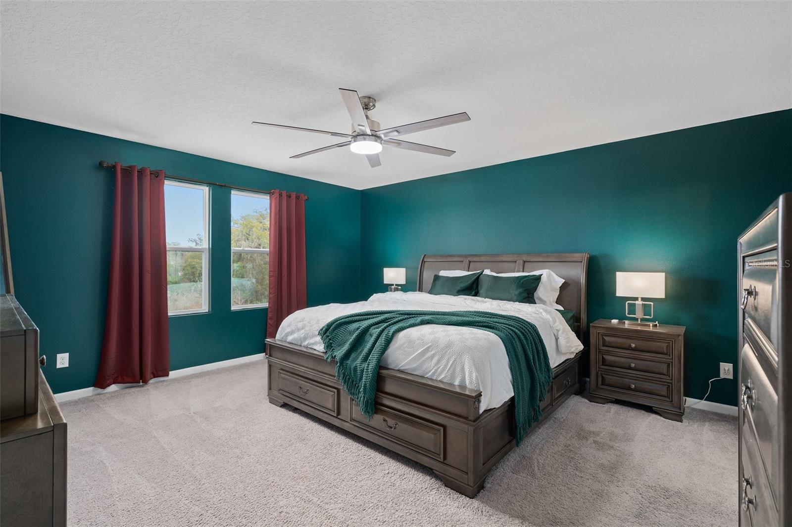 2336 LITCHFIELD LOOP