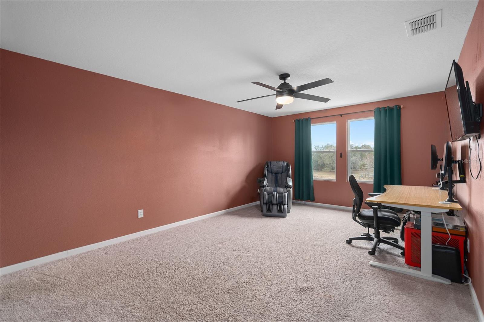 2336 LITCHFIELD LOOP