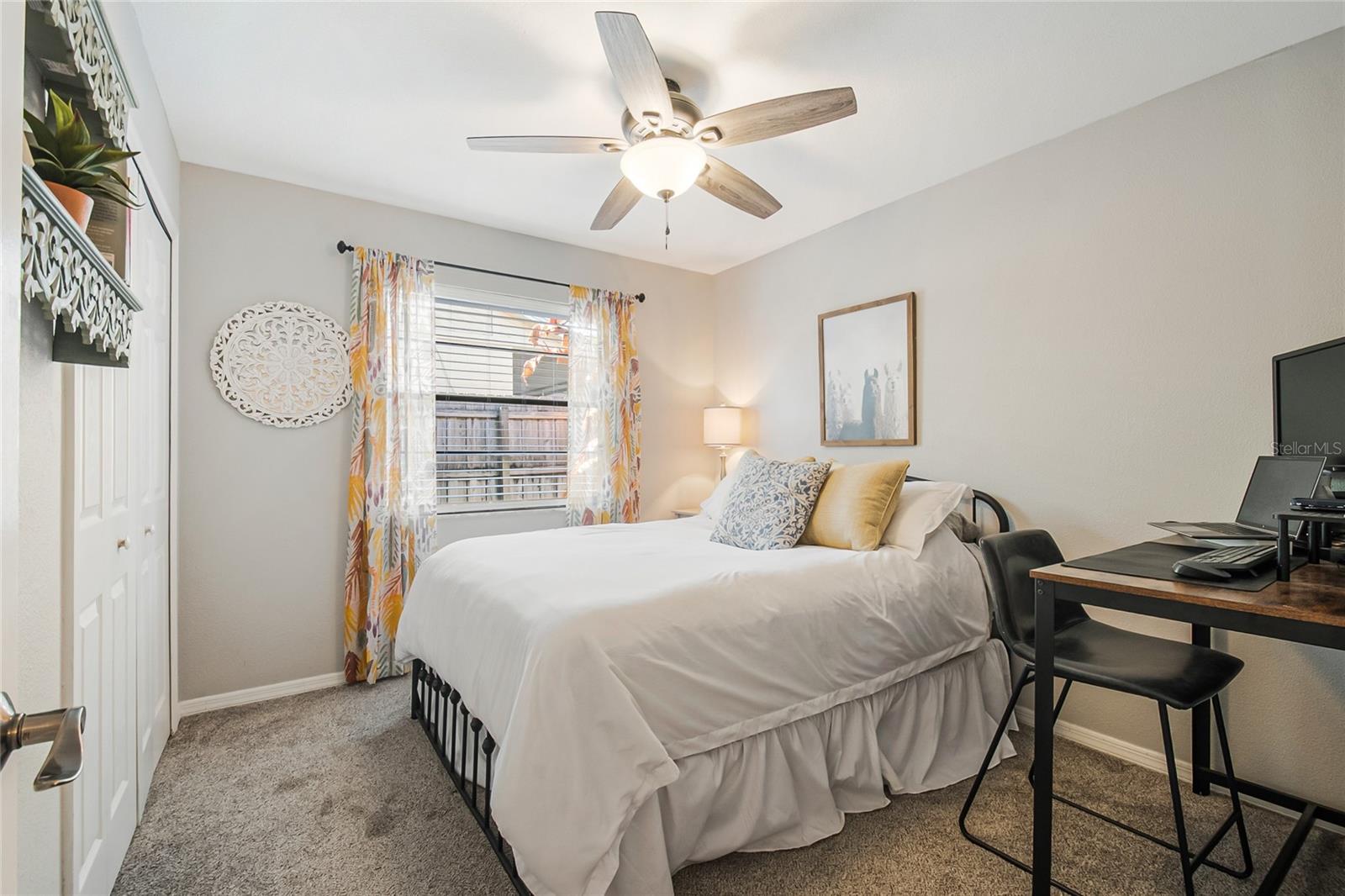 123 E CUMBERLAND CIR