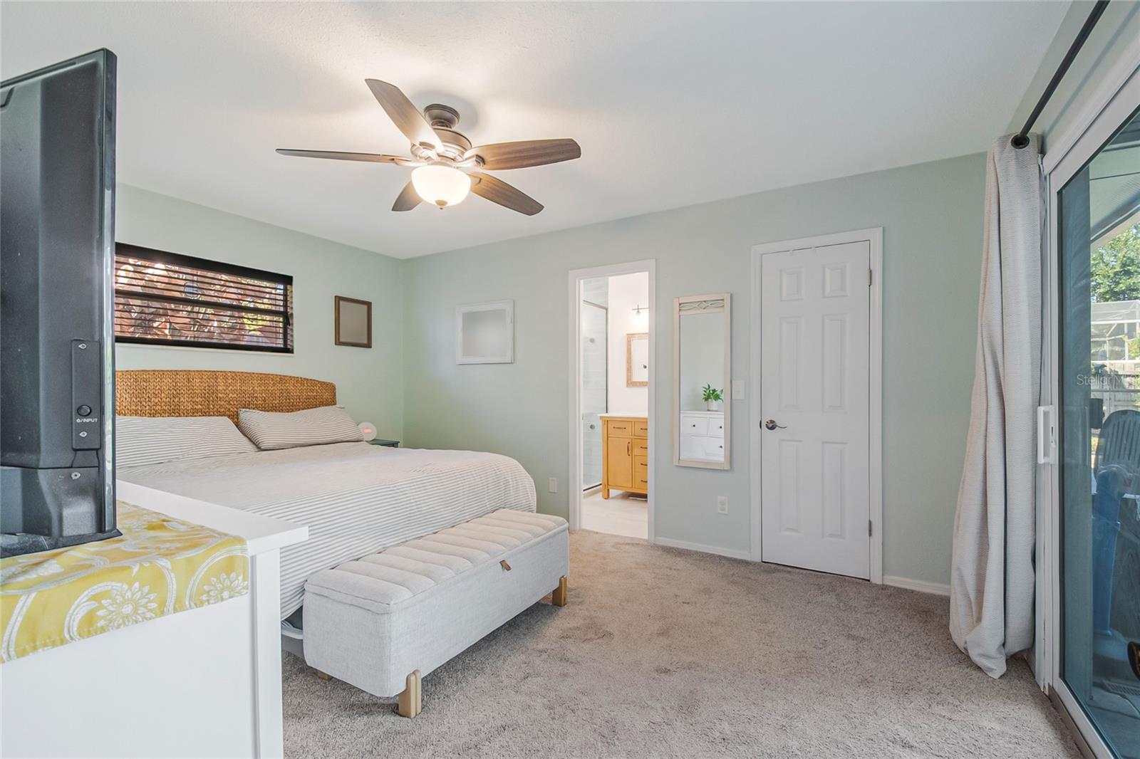 123 E CUMBERLAND CIR