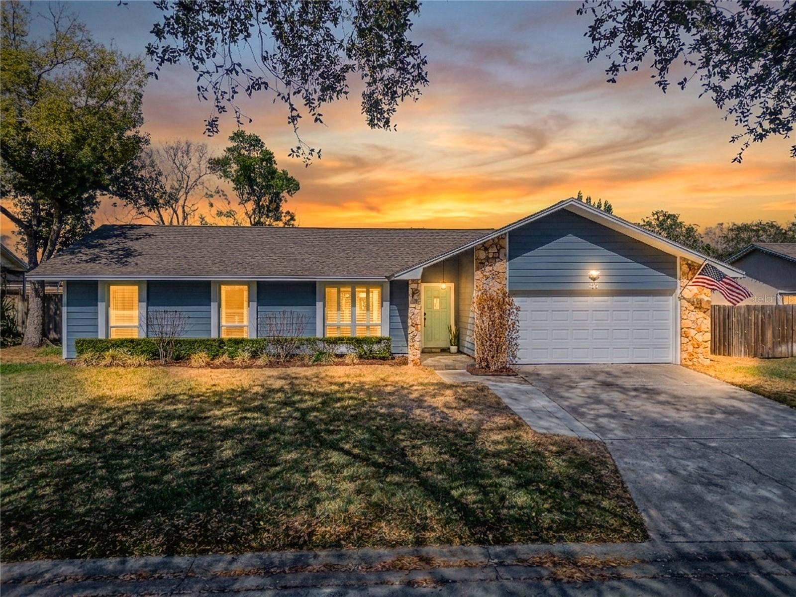 123 E CUMBERLAND CIR