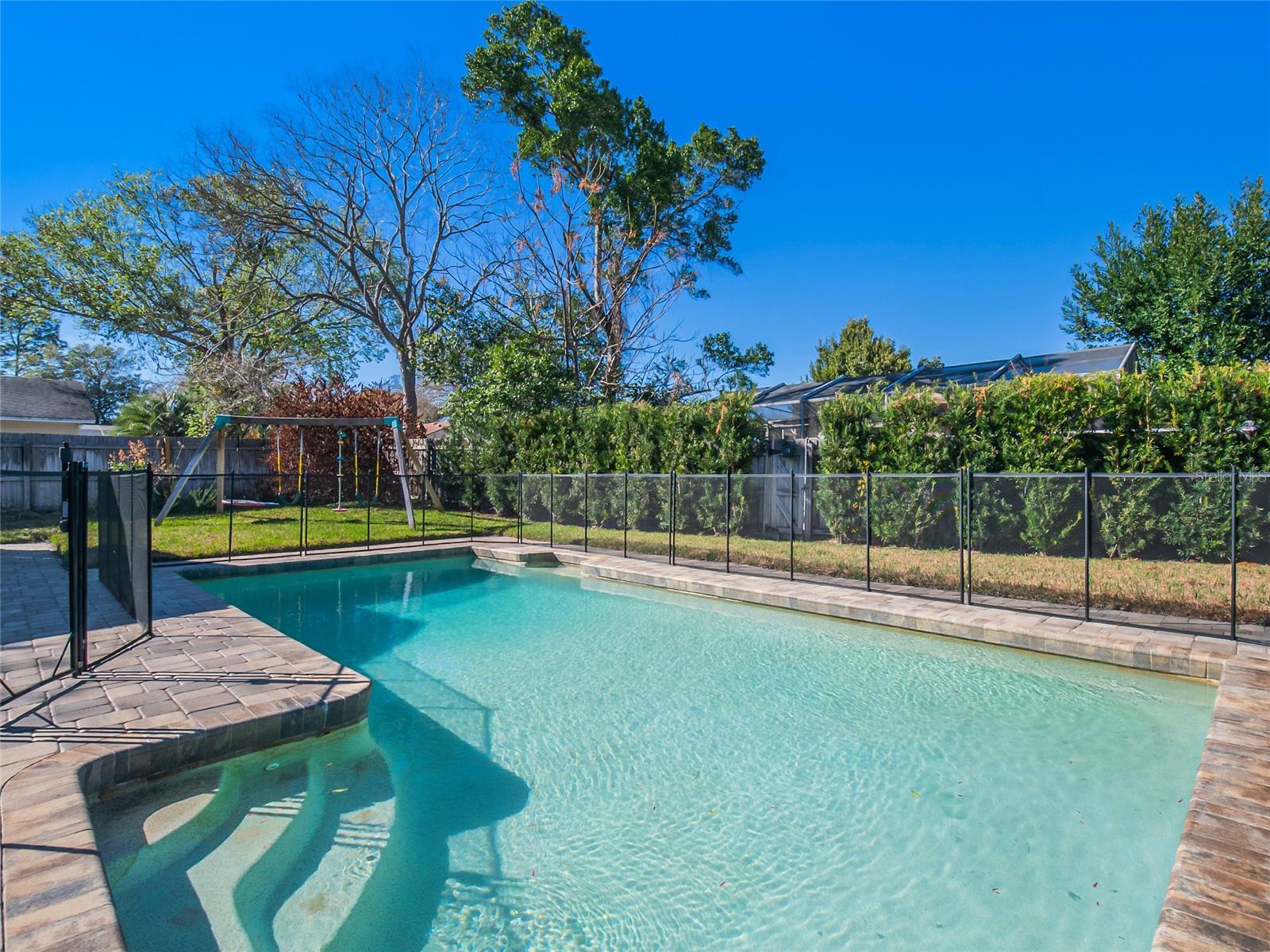 123 E CUMBERLAND CIR