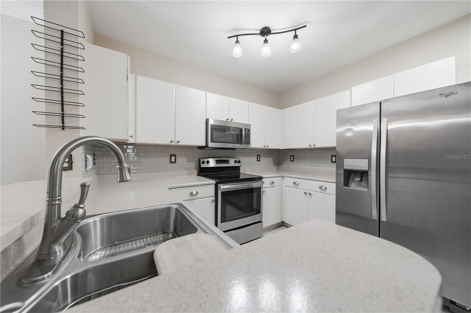 204 E SOUTH ST #6052