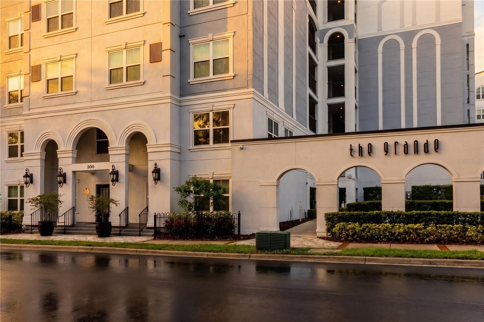 204 E SOUTH ST #6052