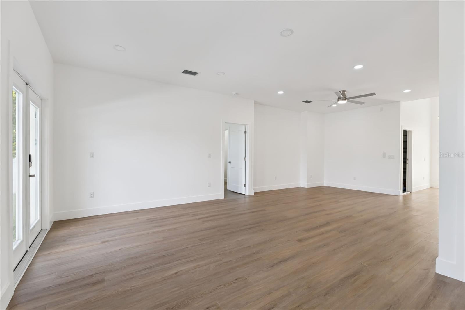 2713 SAN LUIS RD