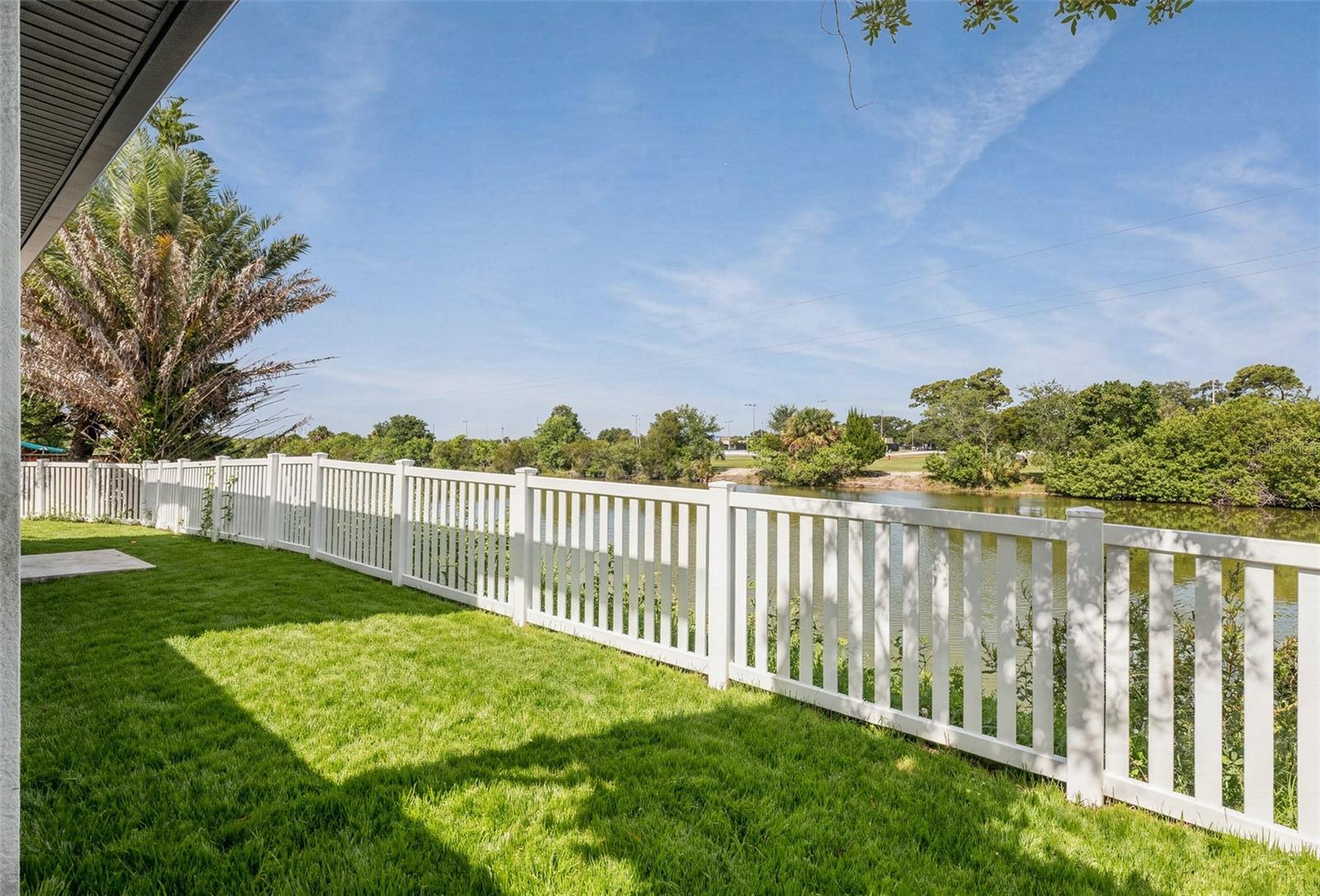 2713 SAN LUIS RD