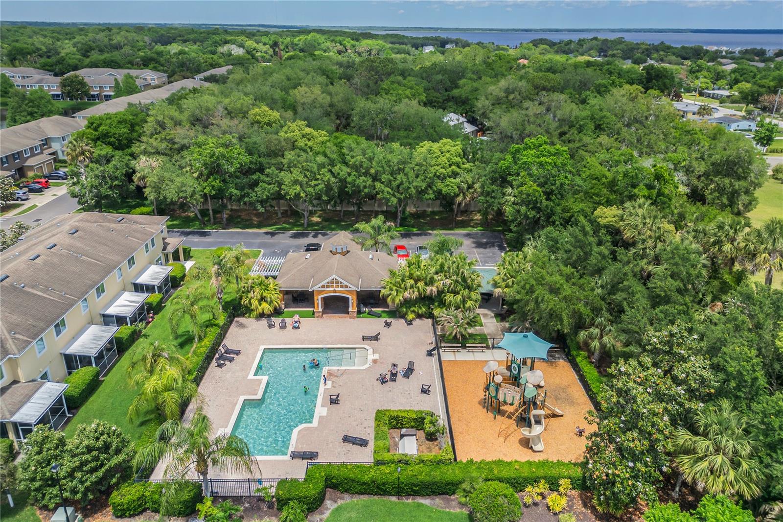 2775 RIVER LANDING DR