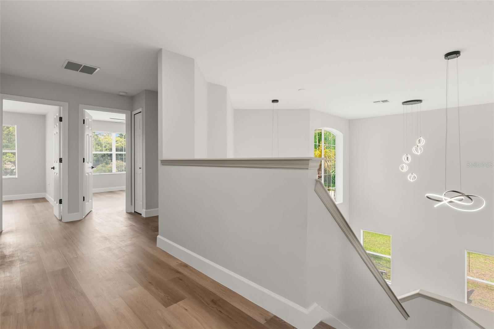 1005 CHASE DR