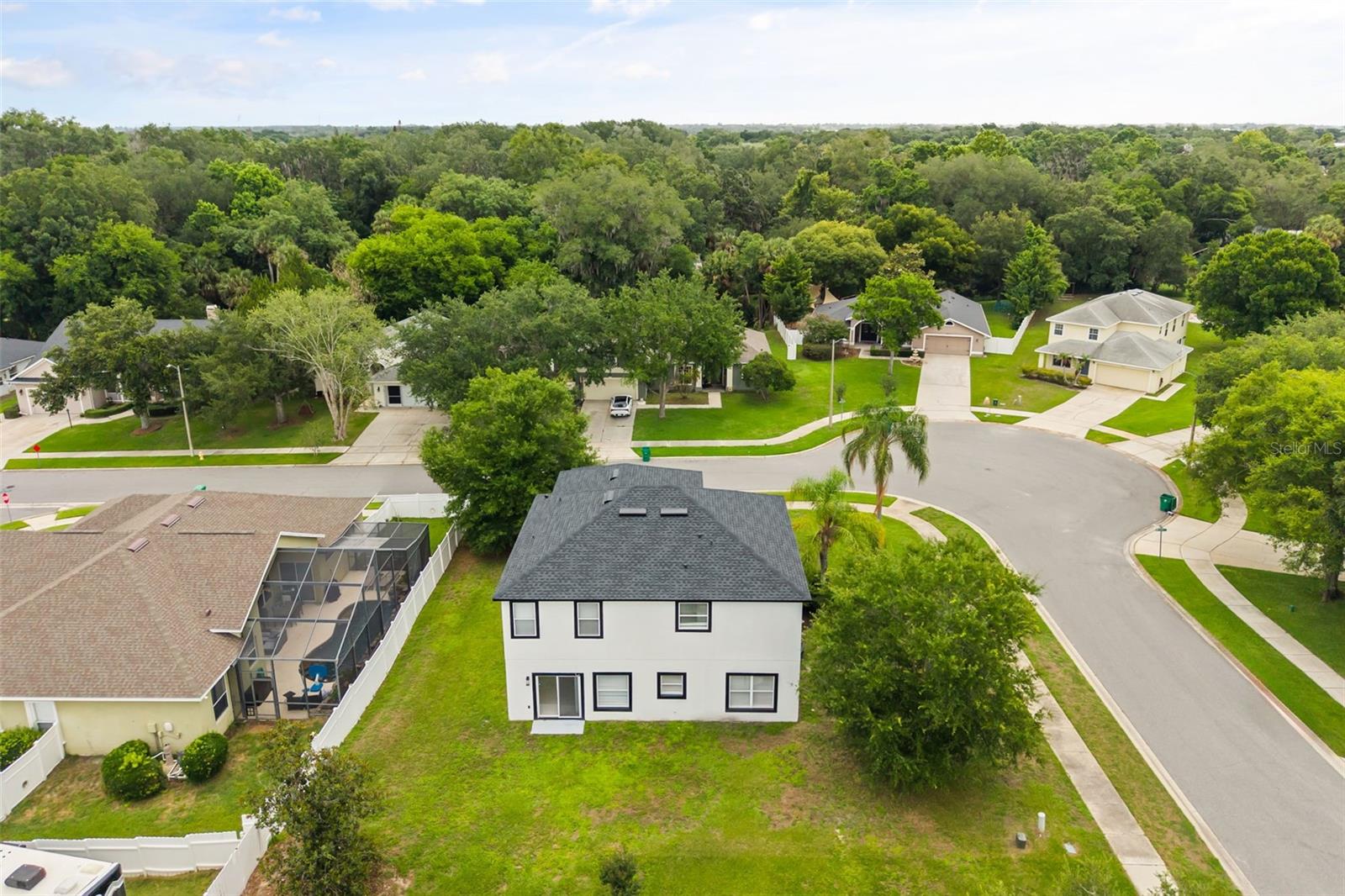 1005 CHASE DR