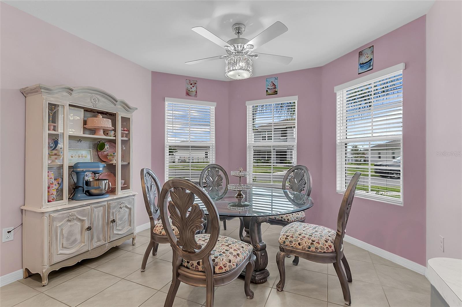 3241 CARPENTARIA DR