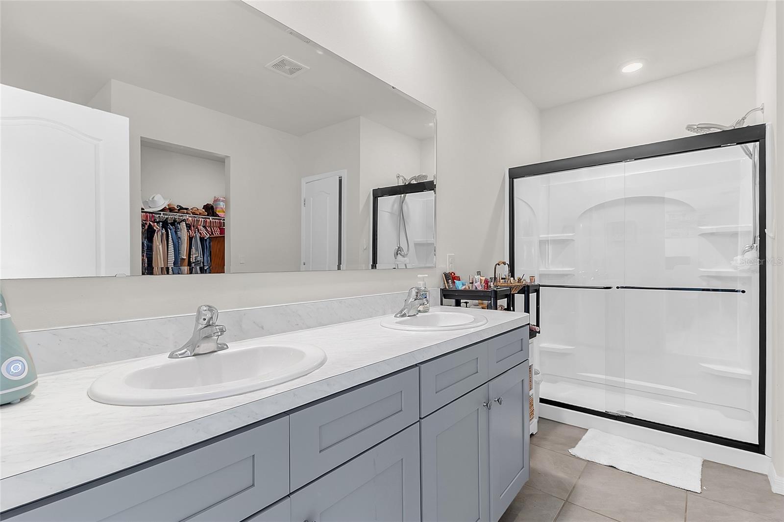 3241 CARPENTARIA DR