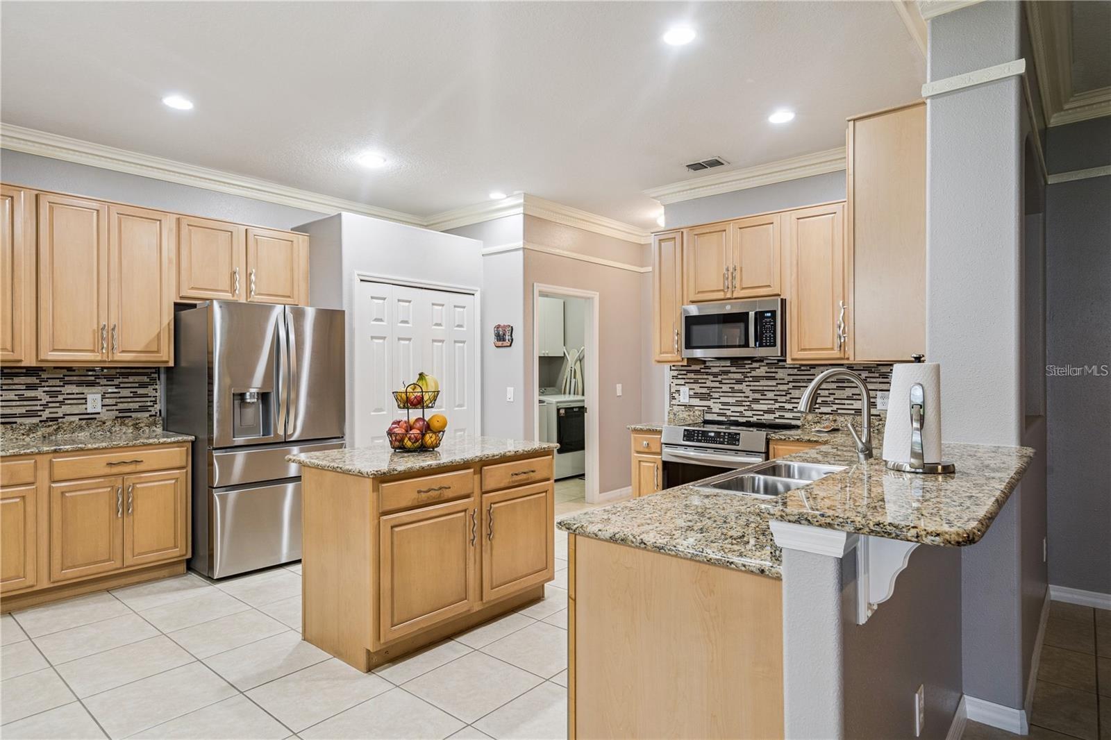 480 ROB ROY DR