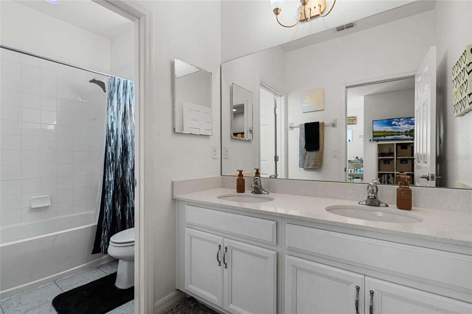 2482 WAXWING WAY