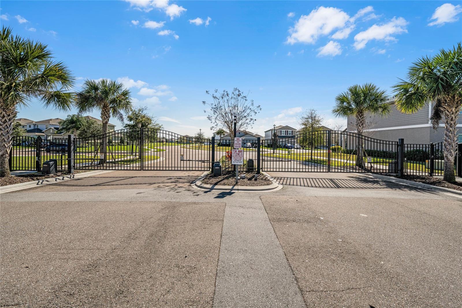 2482 WAXWING WAY
